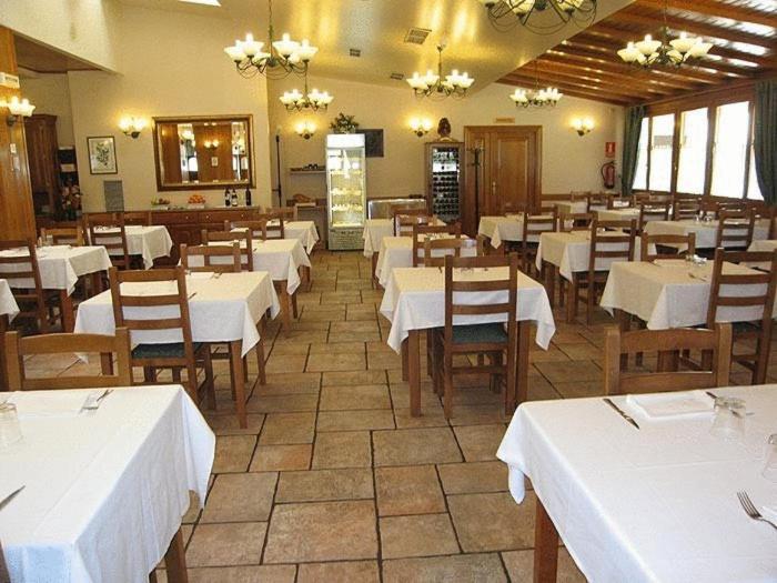 Hostal Lorentxo أولاف المظهر الخارجي الصورة