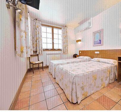Hostal Lorentxo أولاف الغرفة الصورة